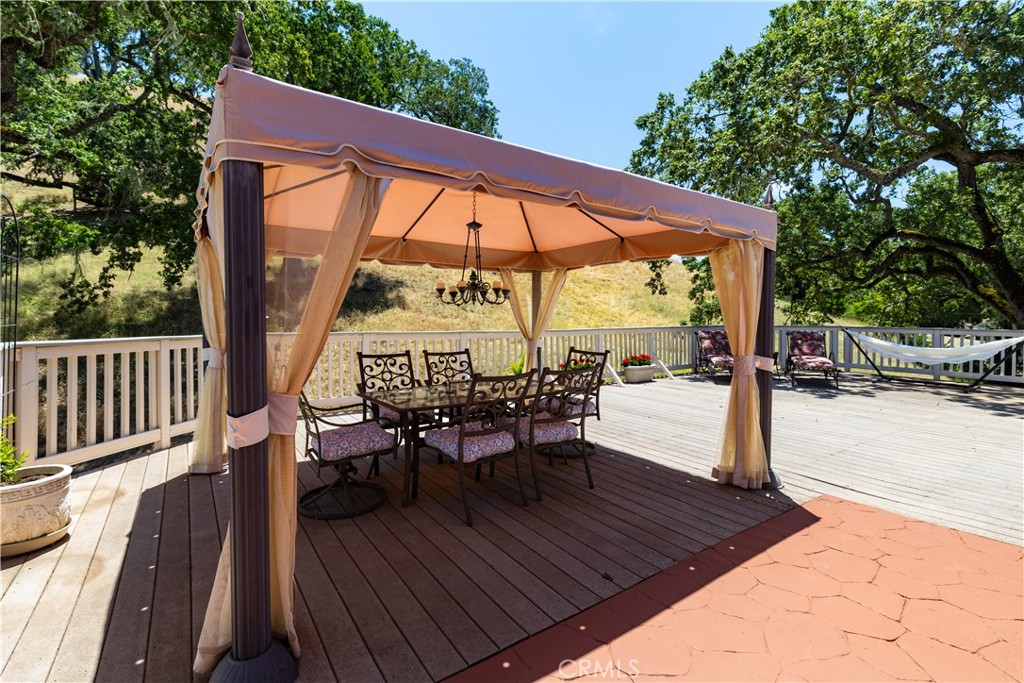 9905 Corriente Road Atascadero, CA 93422 - Photo 34 of 53