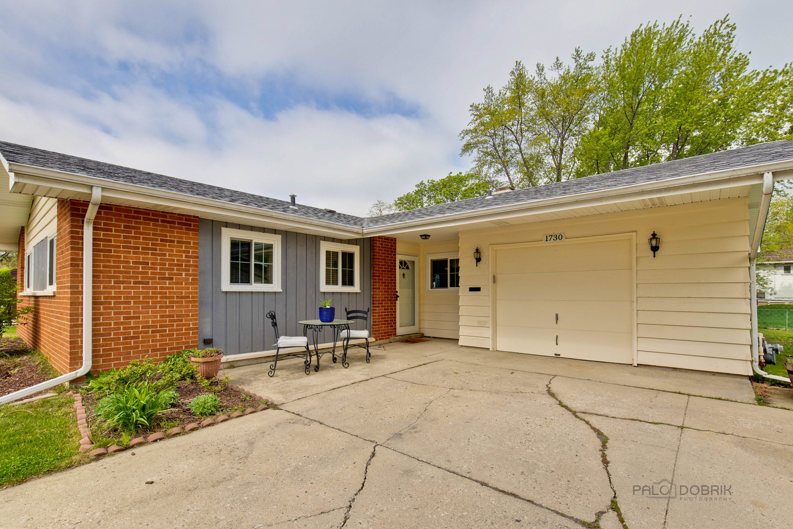 1730 Ida Road Hoffman Estates, IL 60169 - Photo 4 of 24