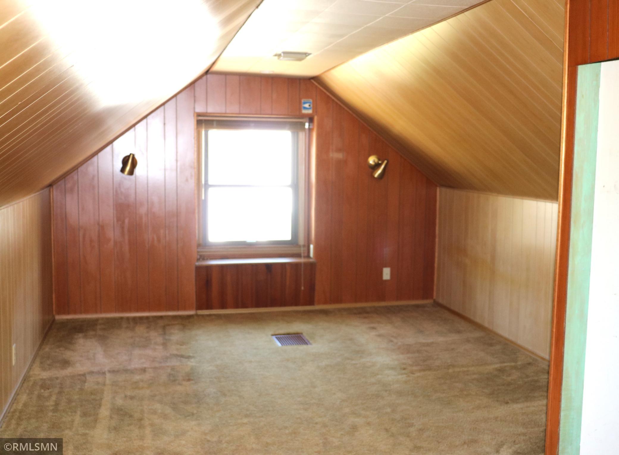 4301 Northeast 2nd Street Columbia Heights, MN 55421 - Photo 15 of 31