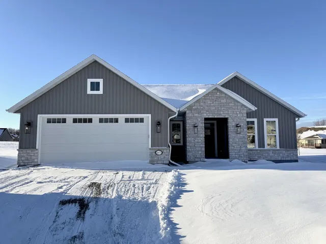 $549,900 | 2973 Georgetown Place, Menasha, WI 54952
