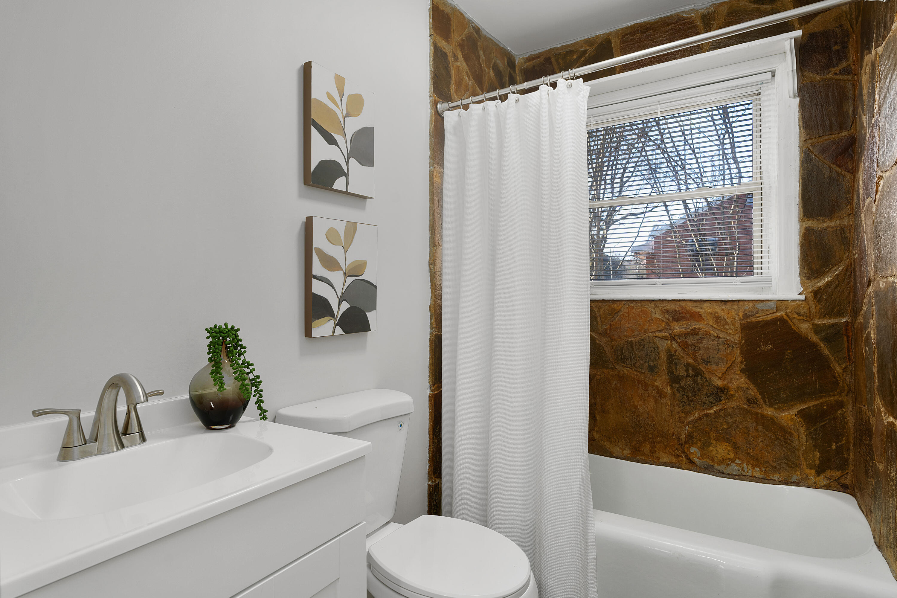 109 Hogan Road Rossville, GA 30741 - Photo 19 of 39 29 - 109 Hogan Road - Interior