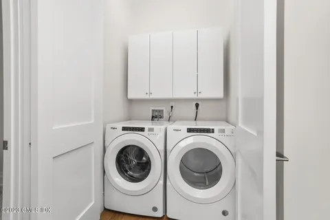 $6,400 | 88 South Water Street, Unit 202, Greenwich, CT 06830