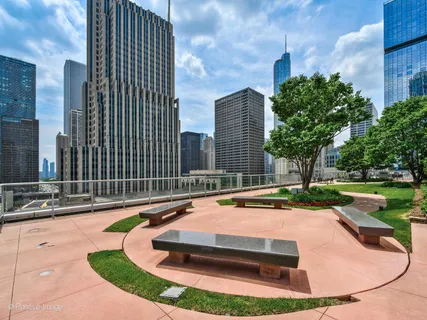 $1,500,000 | 240 East Illinois Street, Unit 903, Chicago, IL 60611