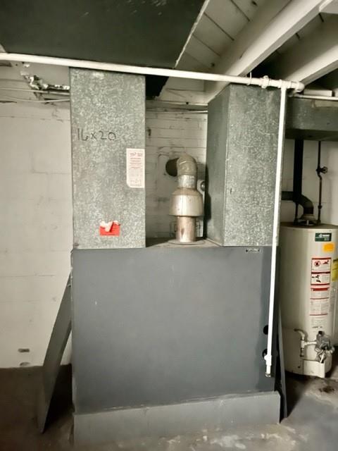 8 Rosamond Street McKees Rocks, PA 15136 - Photo 6 of 11 a close up of a sink