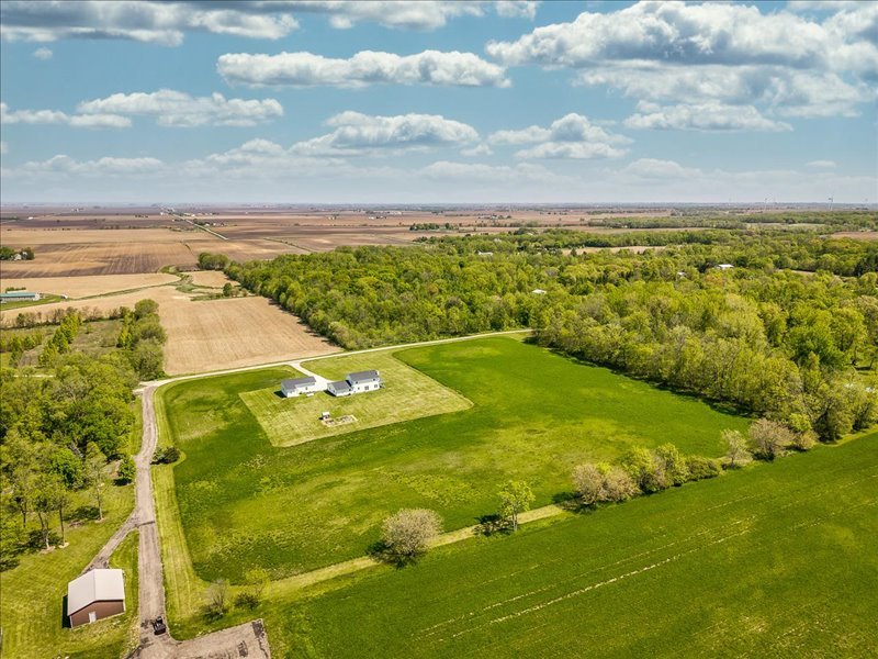 911.41 Melugins Compton, IL 61318 - Photo 65 of 67