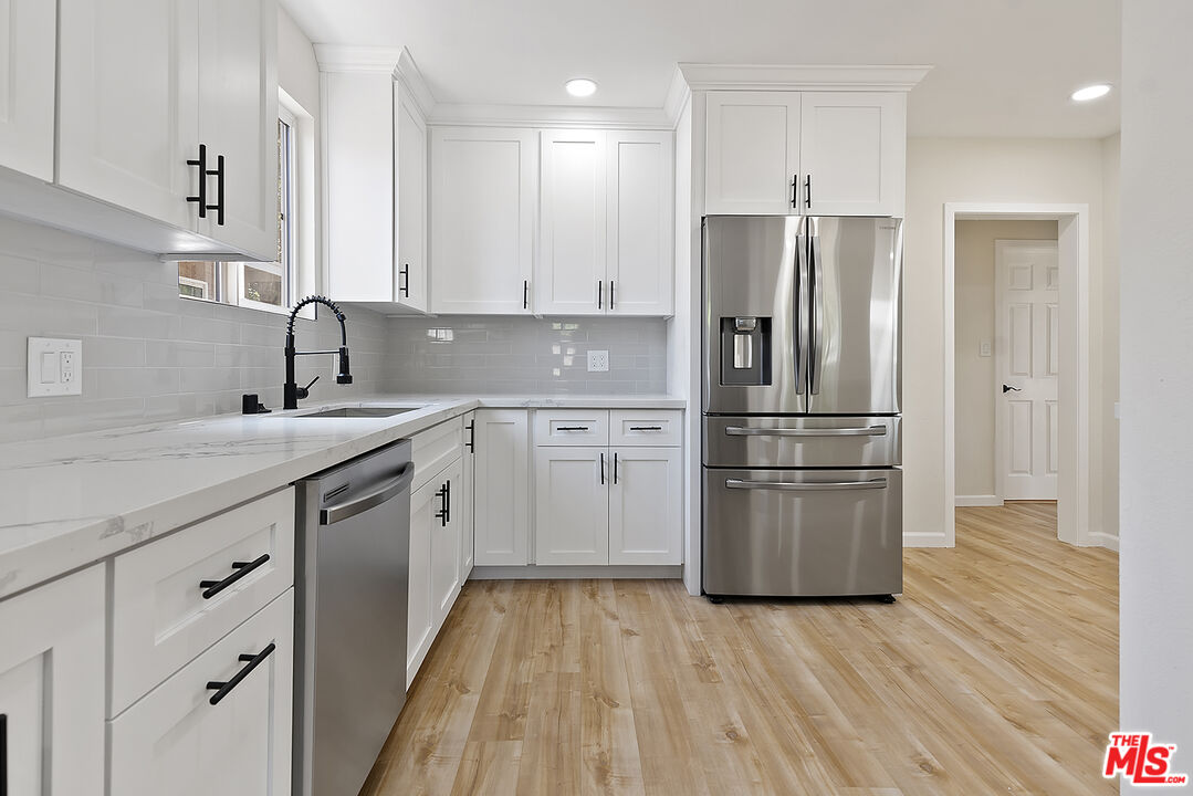 7114 Bothwell Road Reseda, CA 91335 - Photo 8 of 23 Gallery Image 8