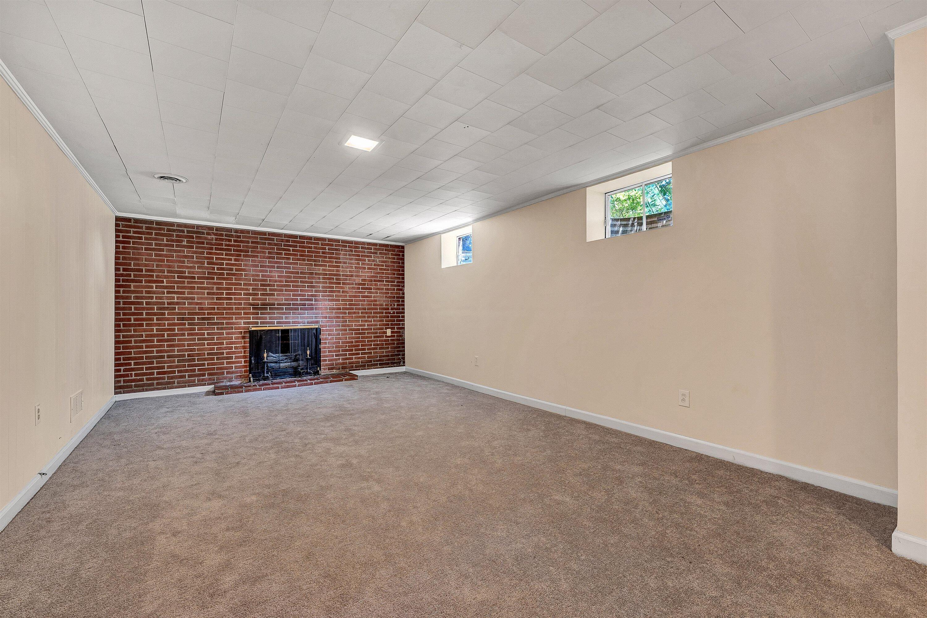 423 Highfield Road Salem, VA 24153 - Photo 28 of 45 24-DSC08914