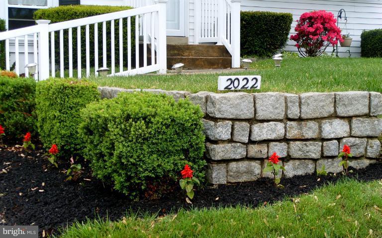 2022 Rollingwood Road Catonsville, MD 21228 - Photo 12 of 30 Welcome home!