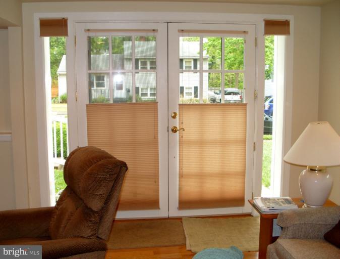2022 Rollingwood Road Catonsville, MD 21228 - Photo 17 of 30 Family Room