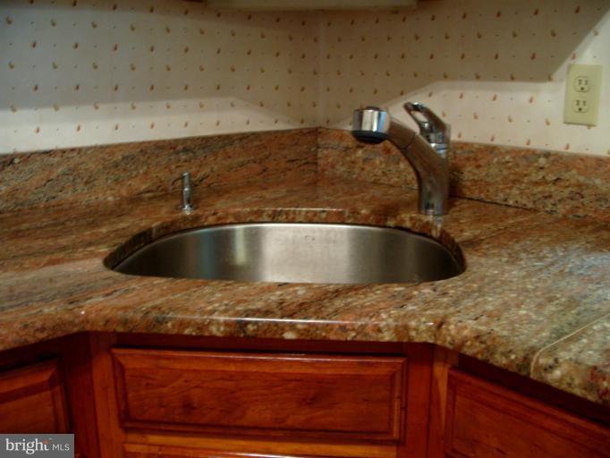 2022 Rollingwood Road Catonsville, MD 21228 - Photo 19 of 30 Custom corner sink