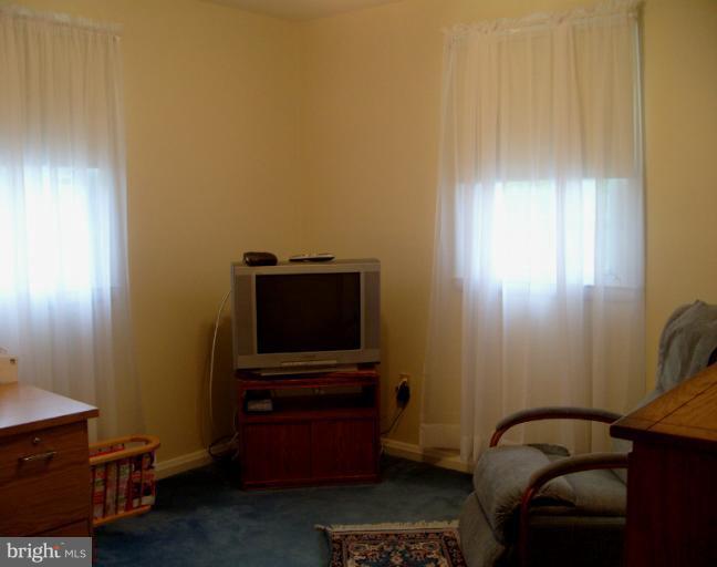 2022 Rollingwood Road Catonsville, MD 21228 - Photo 26 of 30 Bedroom