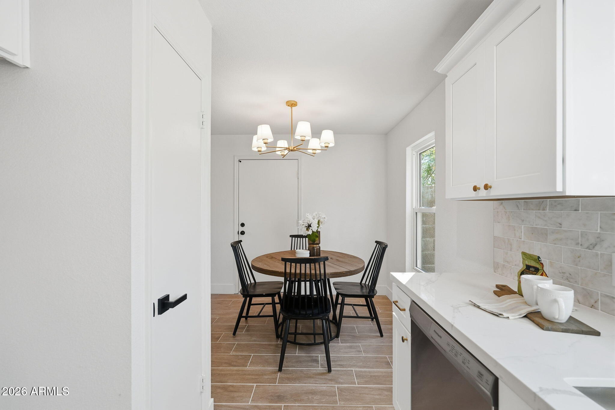 1410 East Topeka Drive Phoenix, AZ 85024 - Photo 15 of 32 Kitchen/Dining Area