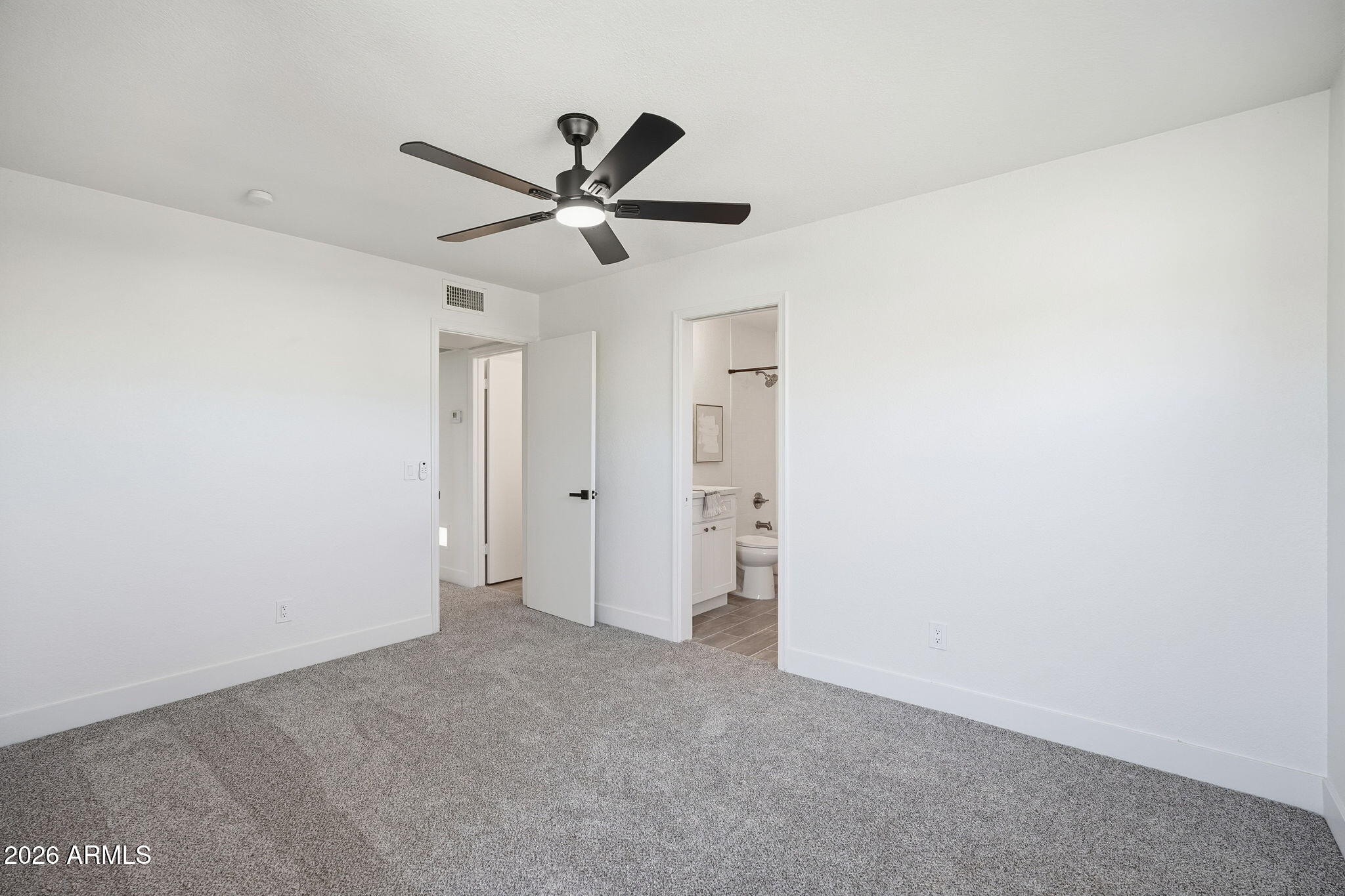 1410 East Topeka Drive Phoenix, AZ 85024 - Photo 20 of 32 Primary Suite