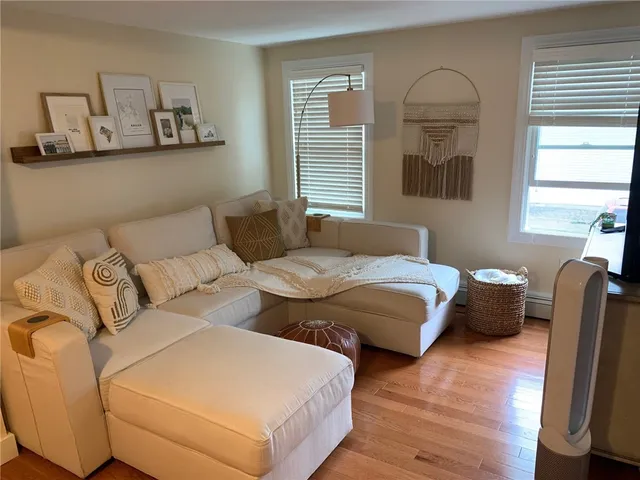 $3,100 | 34 Callender Avenue, Unit 2, Newport, RI 02840