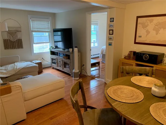 $3,100 | 34 Callender Avenue, Unit 2, Newport, RI 02840