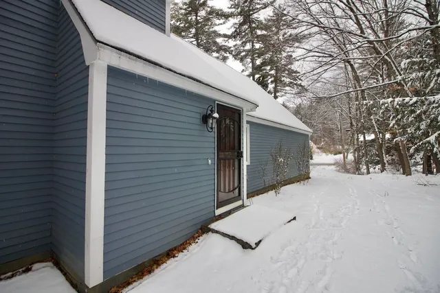 $596,000 | 70 Hillside Drive, Henniker, NH 03242