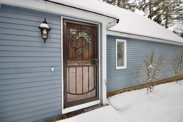 $596,000 | 70 Hillside Drive, Henniker, NH 03242