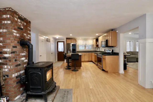 $596,000 | 70 Hillside Drive, Henniker, NH 03242