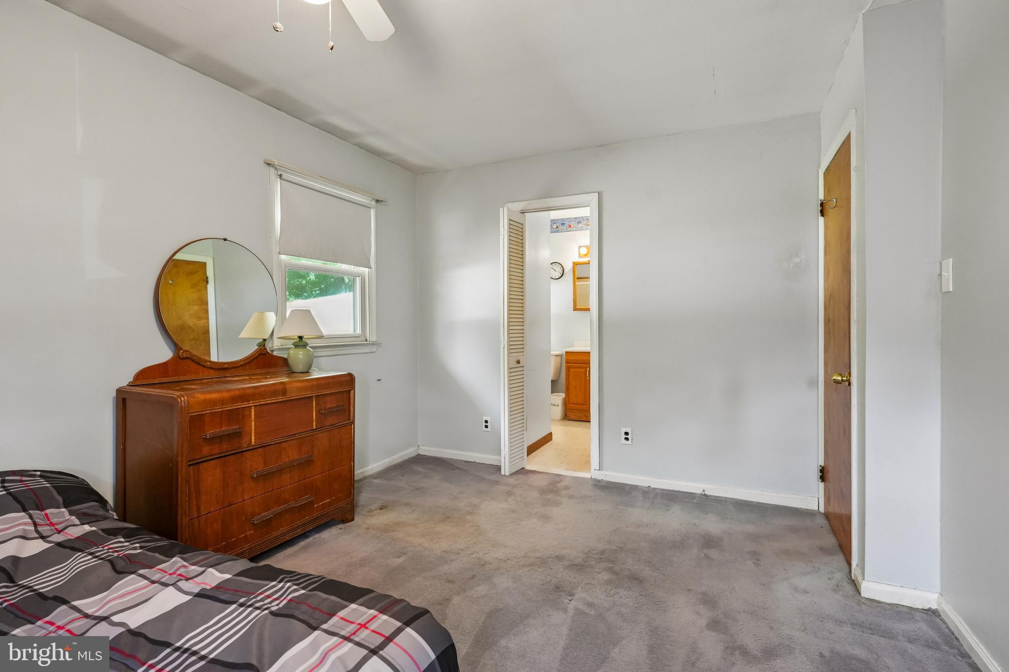 29 Trinity Place Barrington, NJ 08007 - Photo 16 of 26