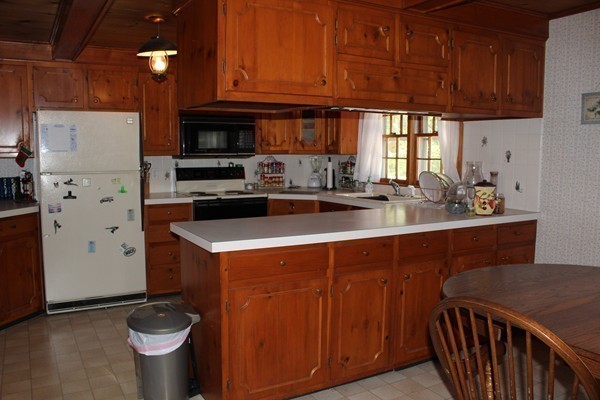1131 Main Street Dunstable, MA 01827 - Photo 5 of 17 Gallery Image 5
