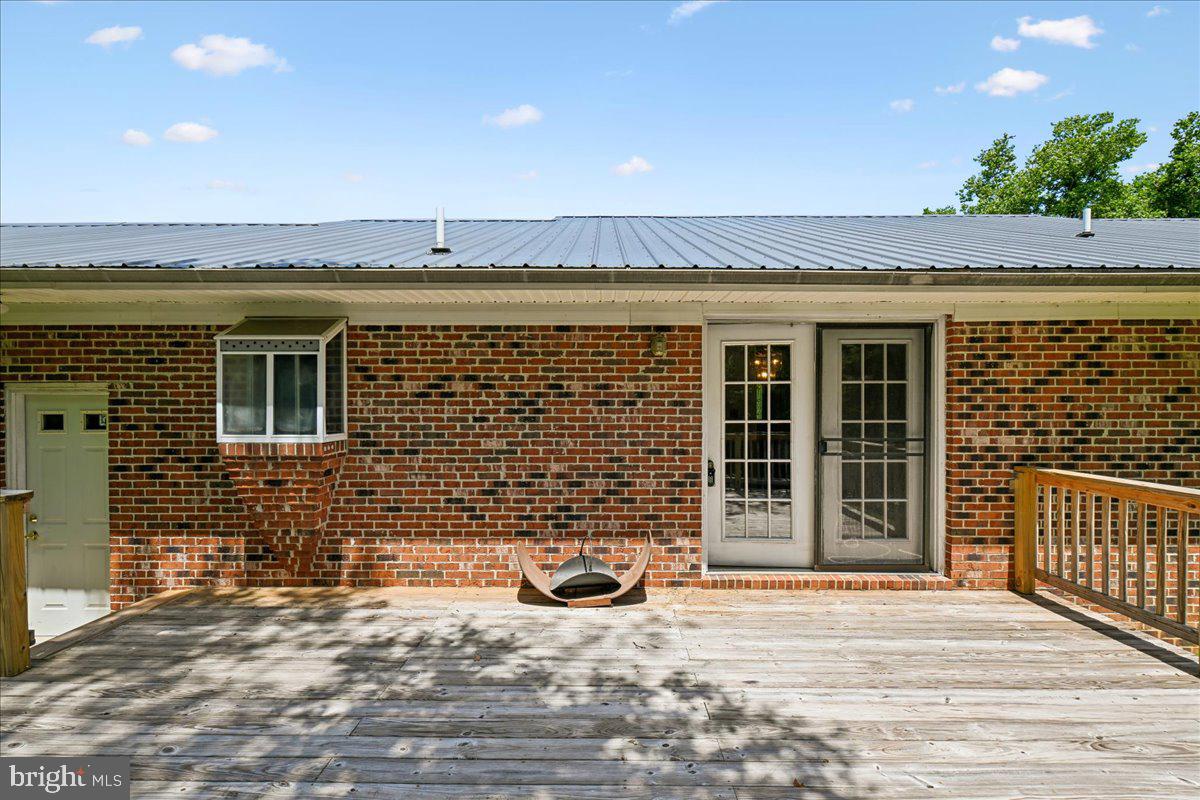 13245 Croom Road Upper Marlboro, MD 20772 - Photo 10 of 75 Rear Deck