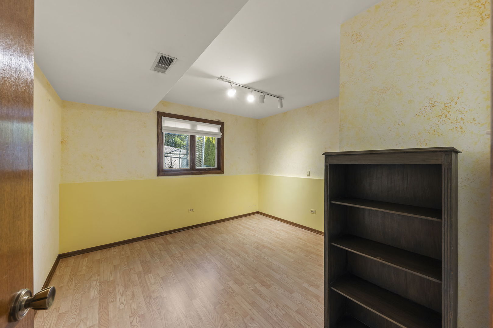 3068 Hickory Road Homewood, IL 60430 - Photo 20 of 44 a view of empty room with wooden floor and fan