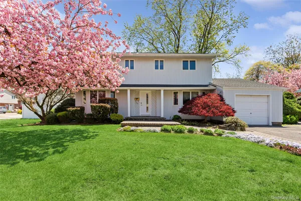 $1,168,000 | 49 Saratoga Drive, Jericho, NY 11753