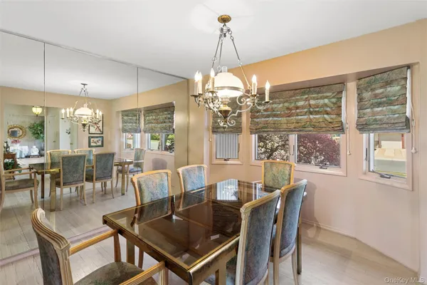 $1,168,000 | 49 Saratoga Drive, Jericho, NY 11753