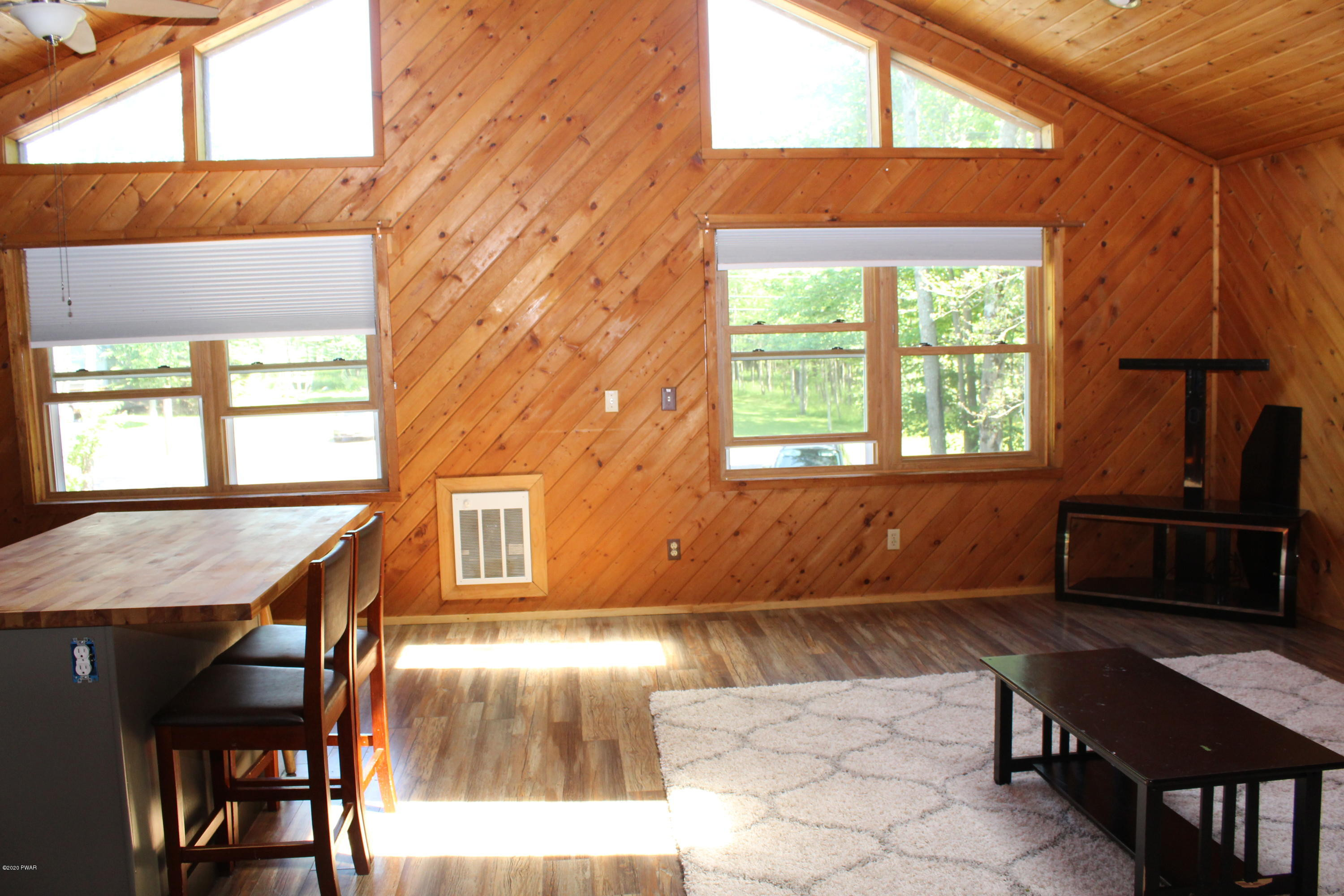 85 Rockway Road Lake Ariel, PA 18436 - Photo 2 of 33