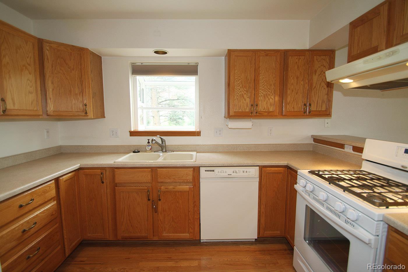 30073 Spruce Road Evergreen, CO 80439 - Photo 8 of 18 Gallery Image 8