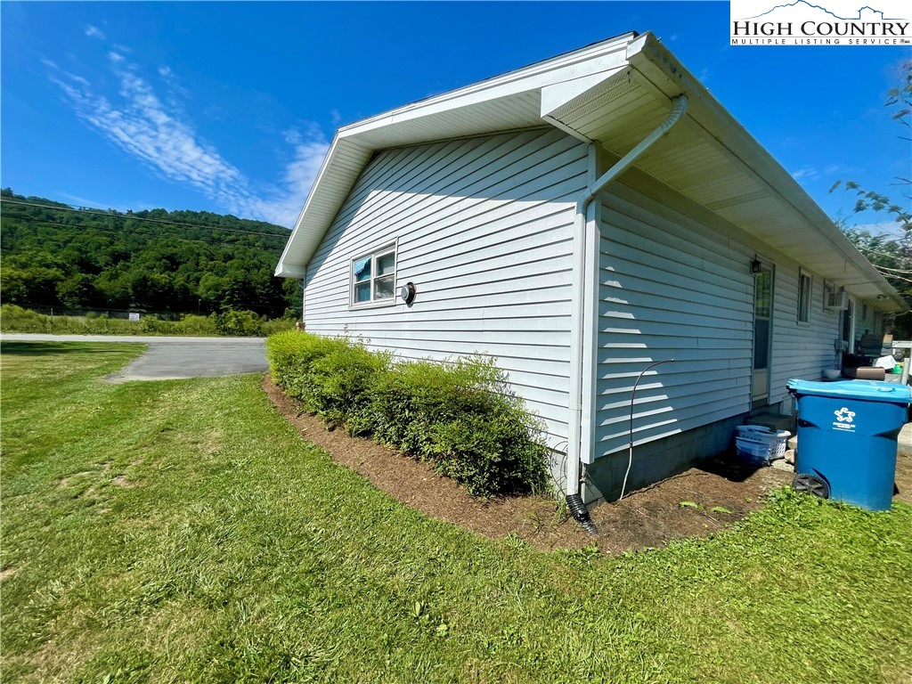 755 Greenway Road Boone, NC 28607 - Photo 5 of 25