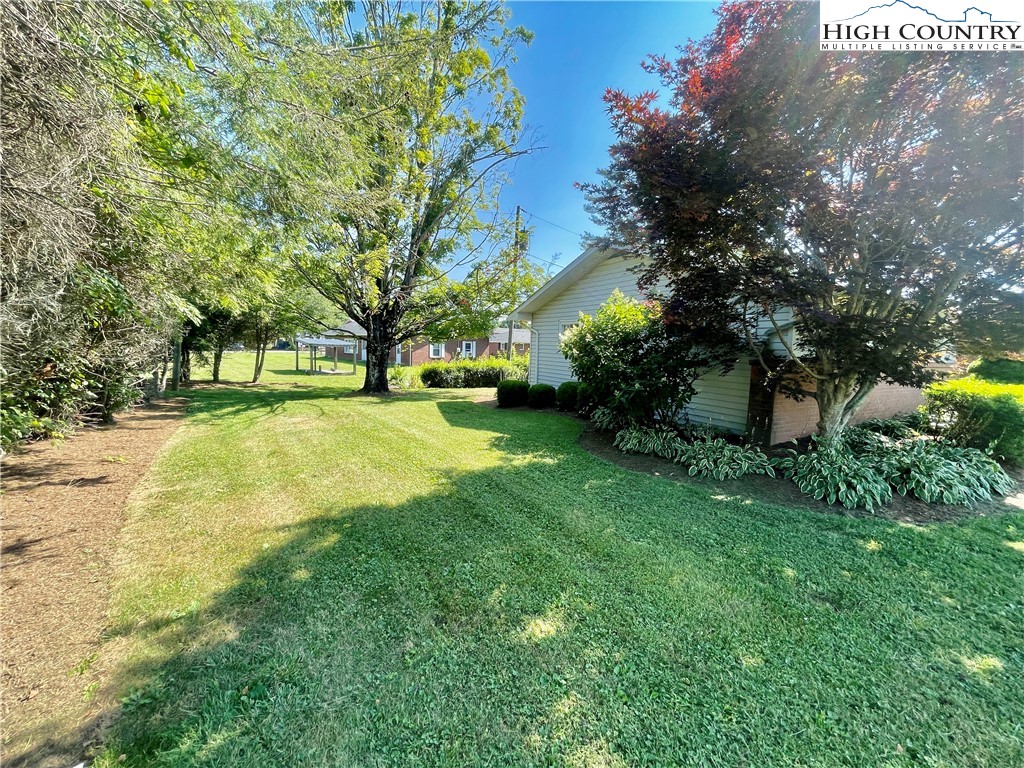 755 Greenway Road Boone, NC 28607 - Photo 8 of 25