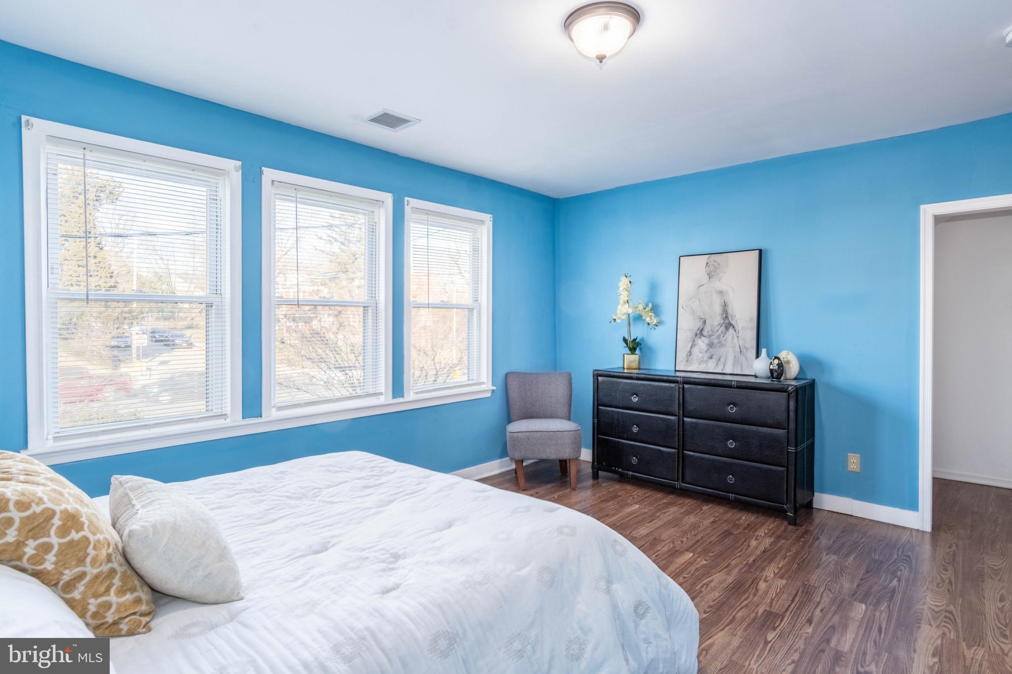 4219 Moravia Road Baltimore, MD 21206 - Photo 12 of 35