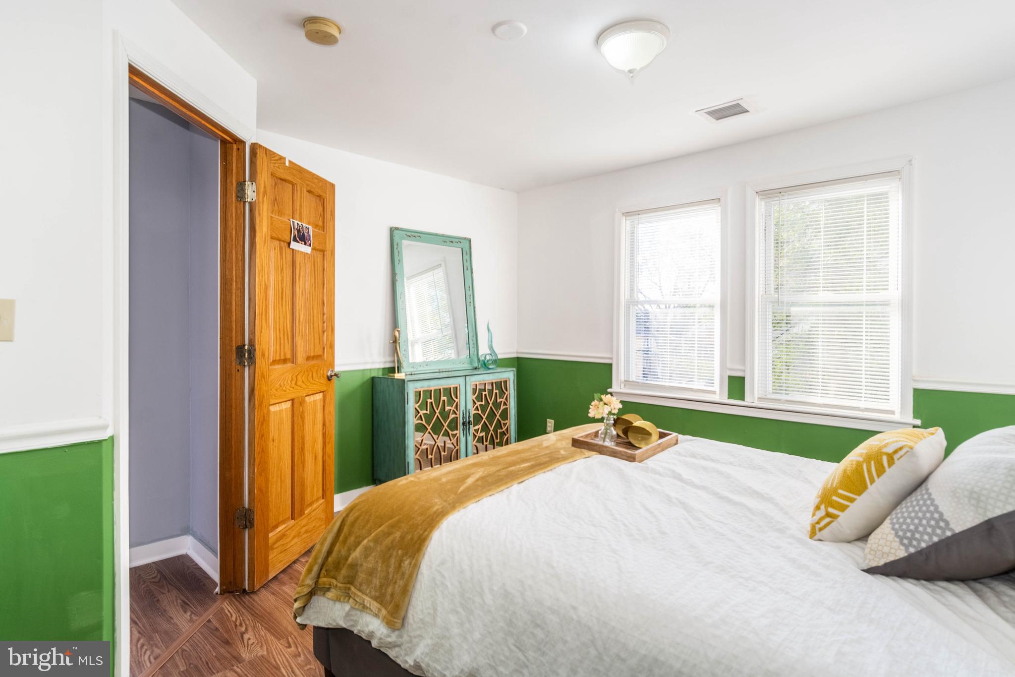 4219 Moravia Road Baltimore, MD 21206 - Photo 16 of 35