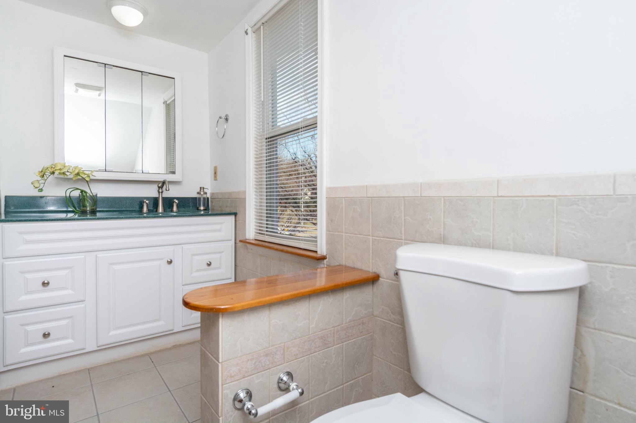 4219 Moravia Road Baltimore, MD 21206 - Photo 17 of 35
