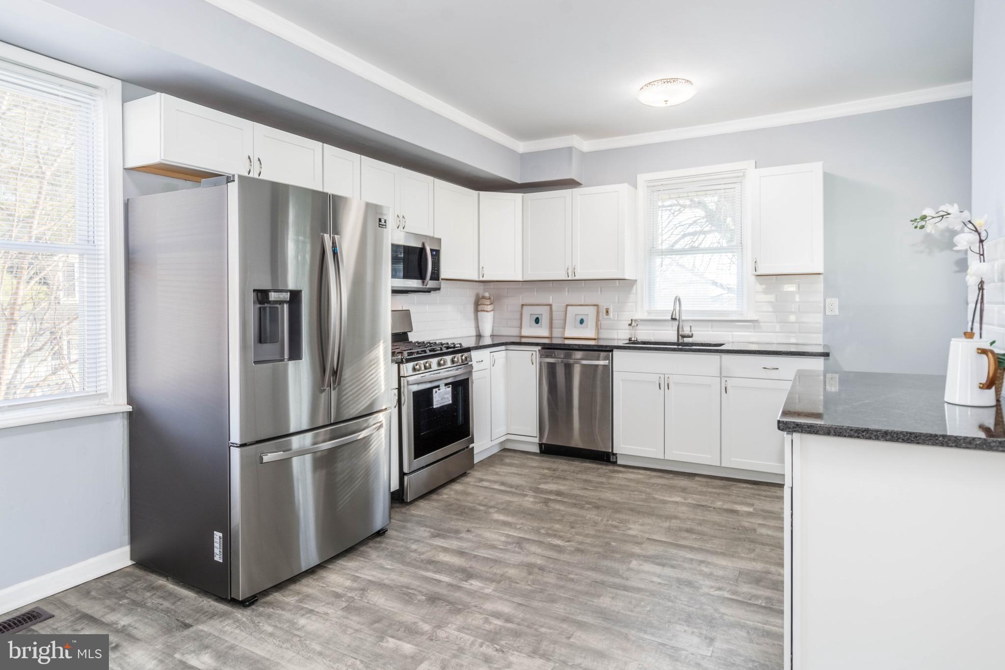 4219 Moravia Road Baltimore, MD 21206 - Photo 8 of 35
