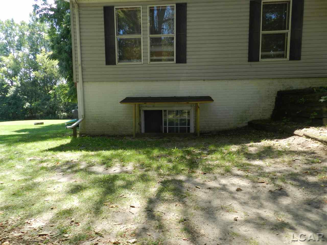 12253 Medina Road Hudson, MI 49247 - Photo 16 of 25 50021540-15.JPG