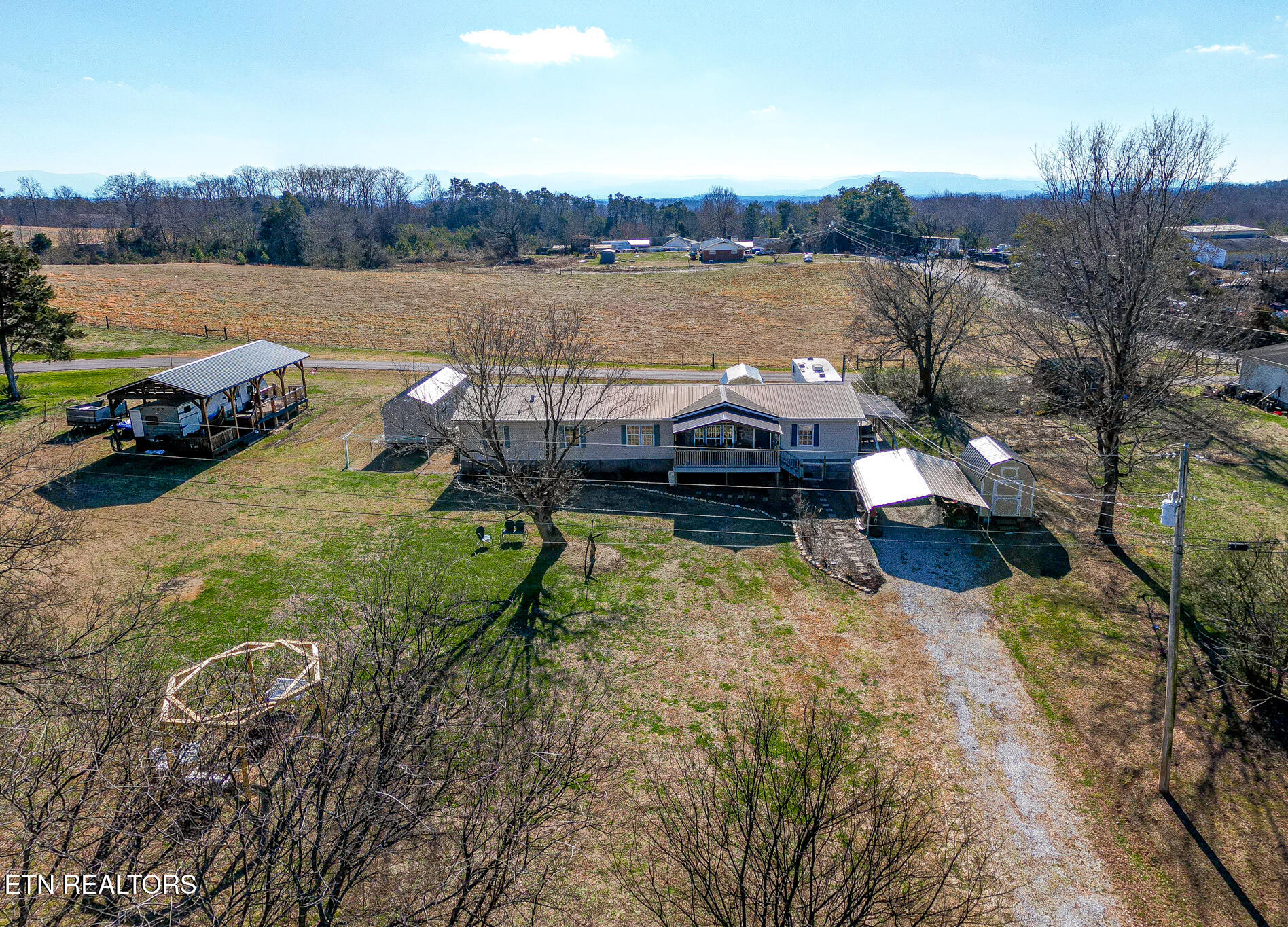 822 Regan Road New Market, TN 37820 - Photo 55 of 60 822 Regan Rd Aerial-2-2