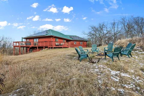 $569,000 | 4250 Green Leaf Glen, Dodgeville, WI 53533