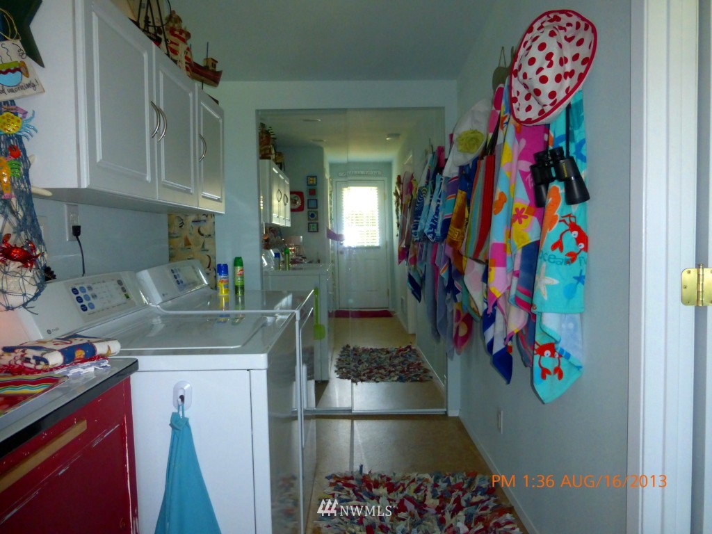 5132 East Grapeview Loop Road Allyn, WA 98524 - Photo 20 of 25 Gallery Image 20