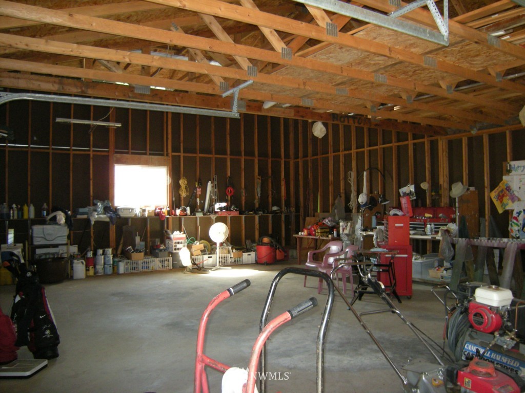 5132 East Grapeview Loop Road Allyn, WA 98524 - Photo 23 of 25 Gallery Image 23