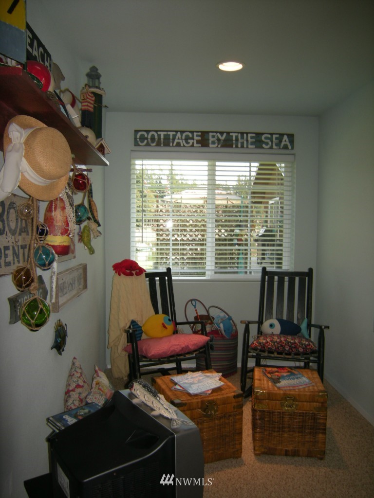 5132 East Grapeview Loop Road Allyn, WA 98524 - Photo 24 of 25 Gallery Image 24