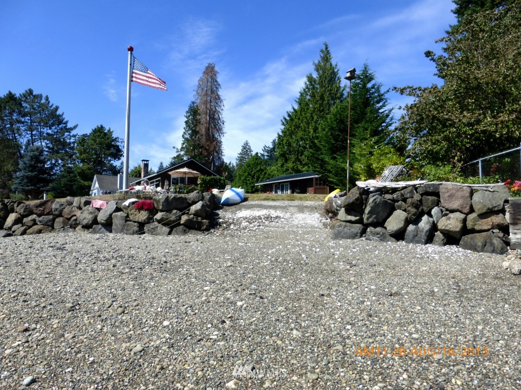 5132 East Grapeview Loop Road Allyn, WA 98524 - Photo 4 of 25 Gallery Image 4