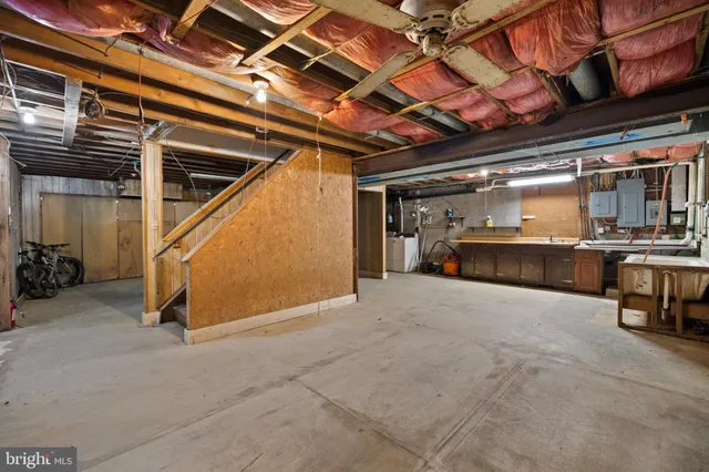 $1,195,000 | 42024 Brightwood Lane, Leesburg, VA 20176