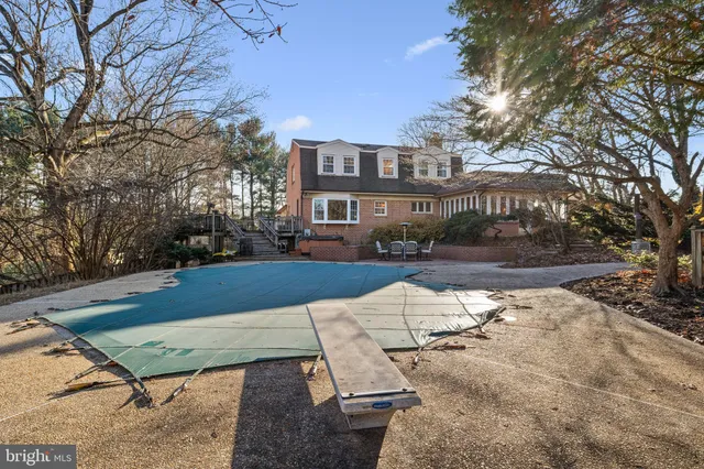 $1,195,000 | 42024 Brightwood Lane, Leesburg, VA 20176