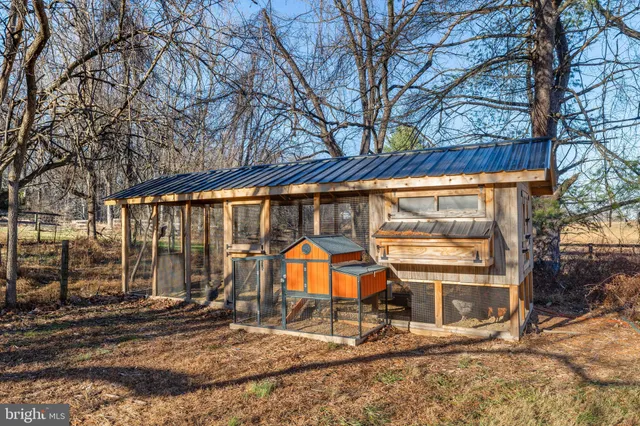 $1,195,000 | 42024 Brightwood Lane, Leesburg, VA 20176