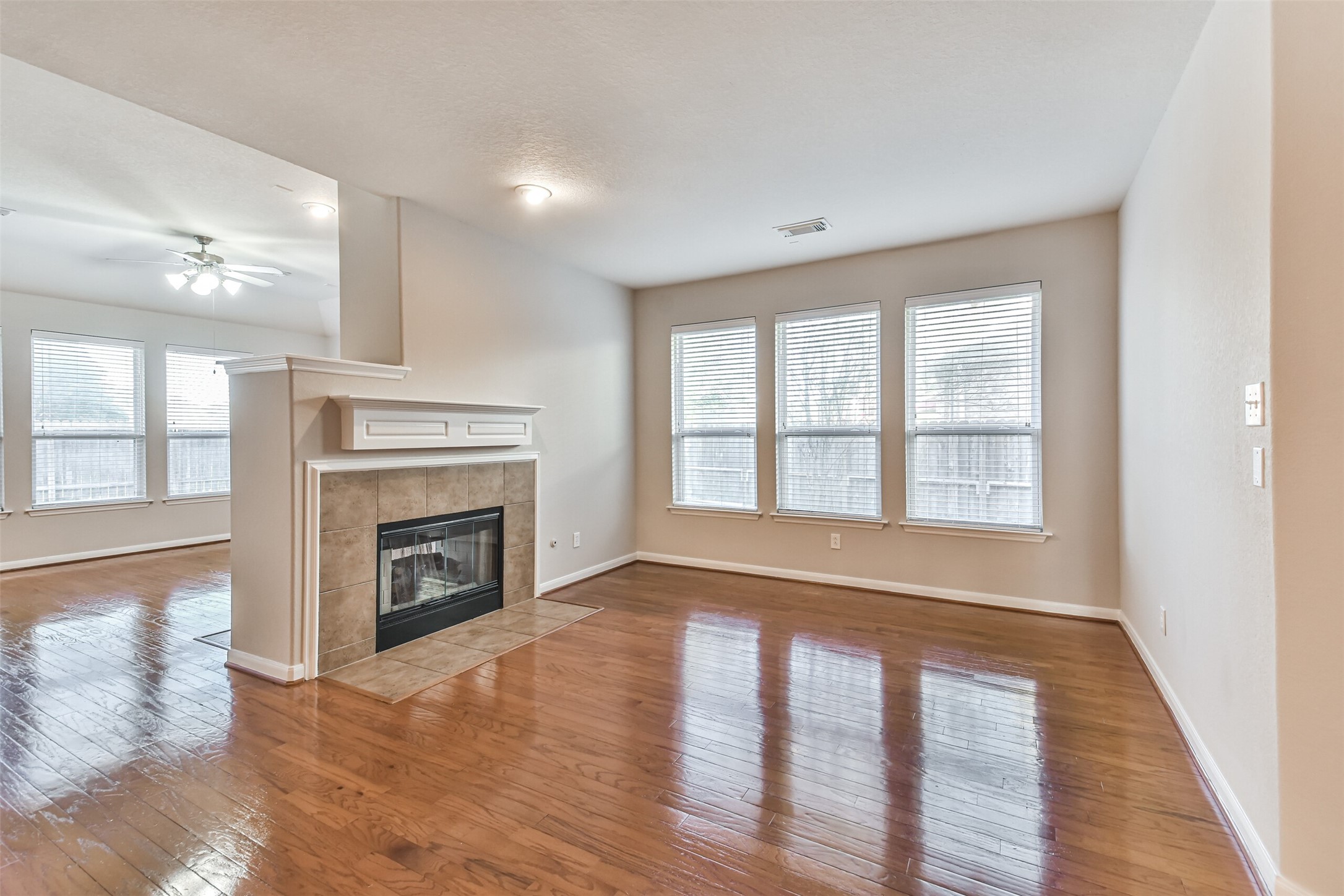 9506 Gramond Hall Court Spring, TX 77379 - Photo 5 of 42
