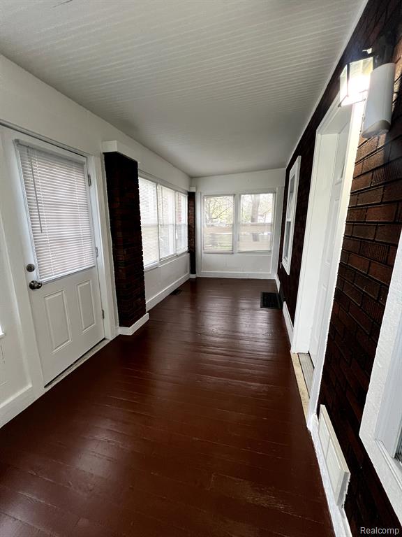7567 Toepfer Road Warren, MI 48091 - Photo 3 of 17