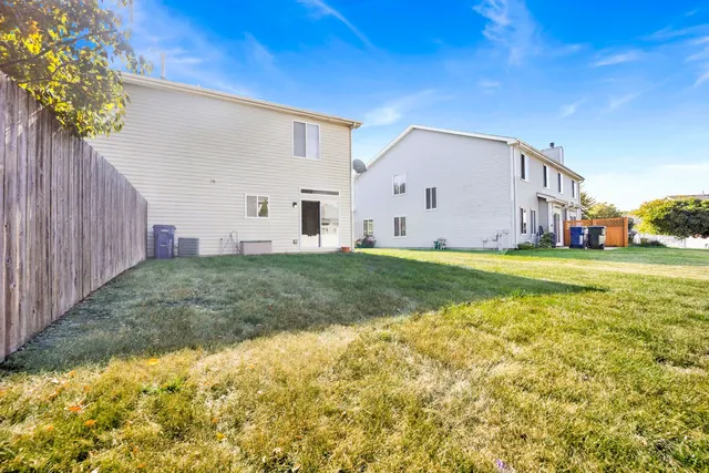 $2,200 | 2571 Eldorado Lane, Unit 1, Naperville, IL 60564