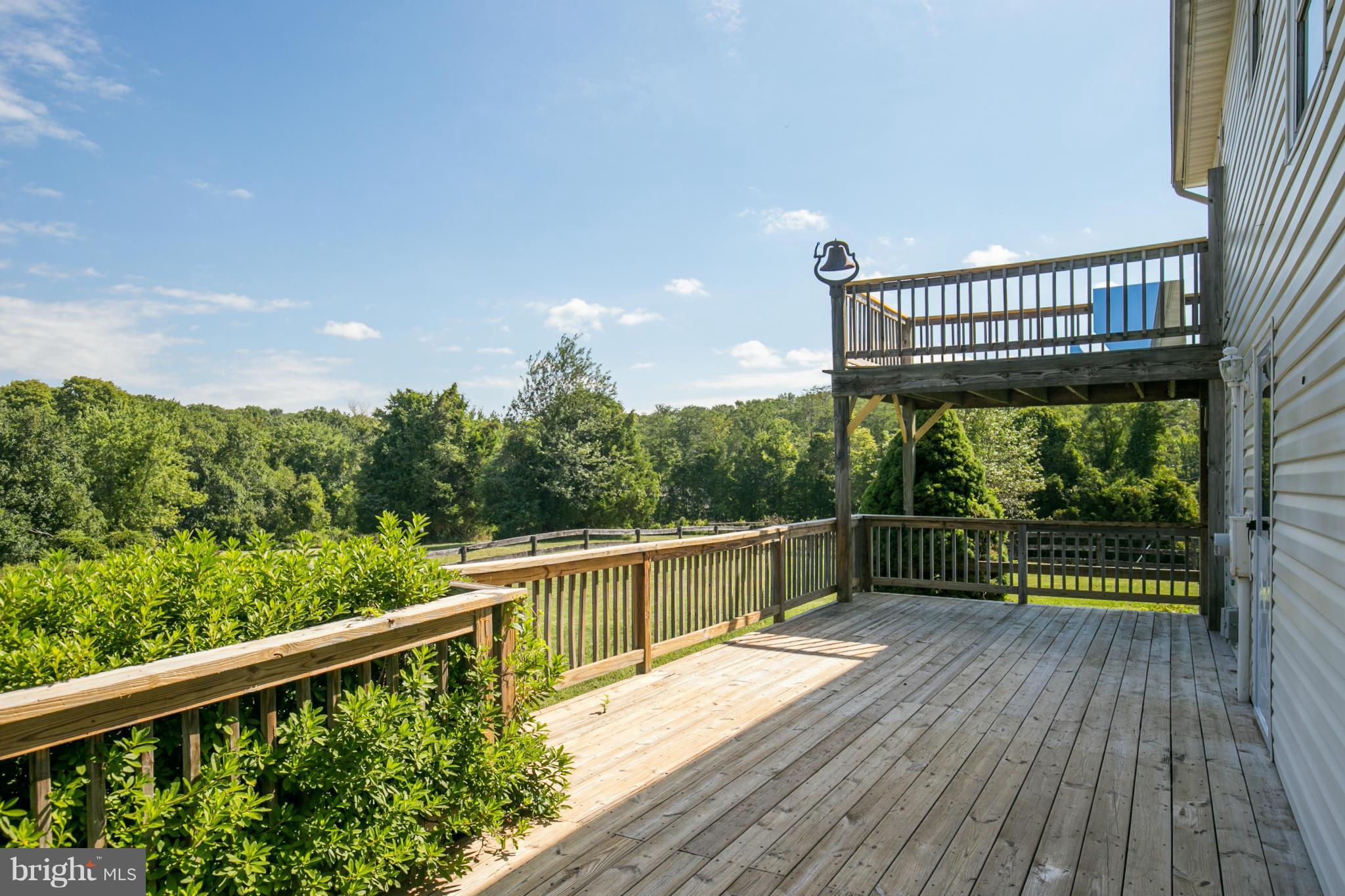 6084 Old Bust Head Road Broad Run, VA 20137 - Photo 20 of 30 Exterior (Rear)